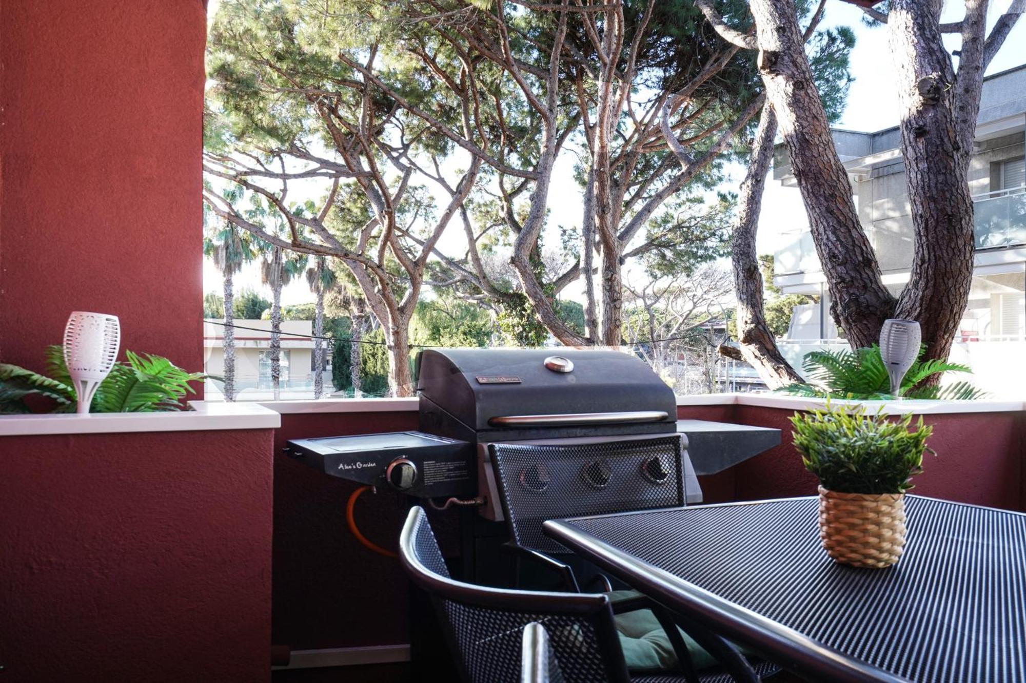 Calm, Beach And Bikes Castelldefels Exterior photo