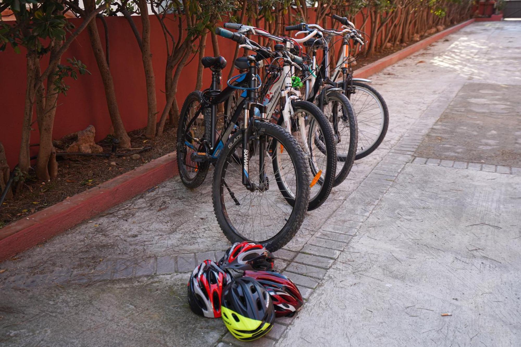 Calm, Beach And Bikes Castelldefels Exterior photo